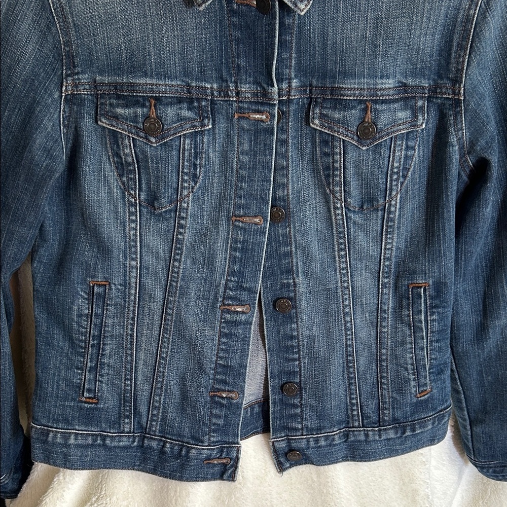 Old Navy Classic Indigo Jean Jacket - Picture 7 of 16